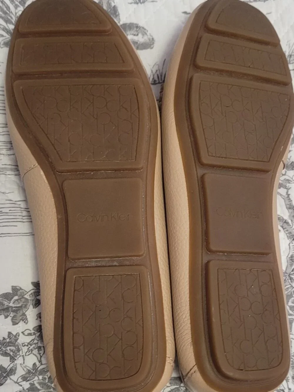 Calvin Klein LEATHER Flats Blush Size 8M NWOT